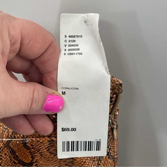 NWT URBAN OUTFITTERS Bobbi Snake Print Notched Mini
Skirt Size Medium - Picture 14 of 16